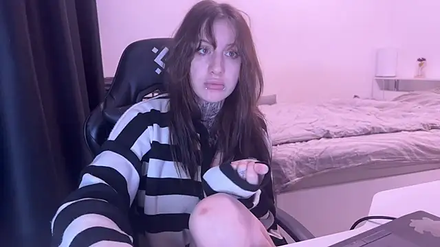 Snapshot of moundliicht1 chatting on 30, 7, 2026 moundliicht1 online show from 30, 7, 2026