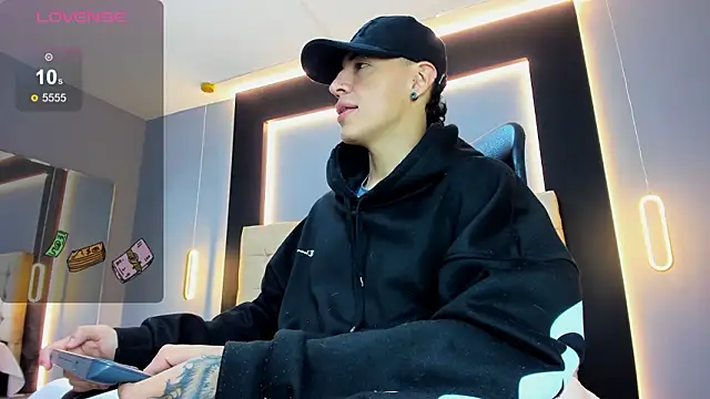 Lobo 17  online show from 1, 2, 2026