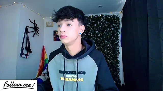 twink sebas  online show from 20, 1, 2025