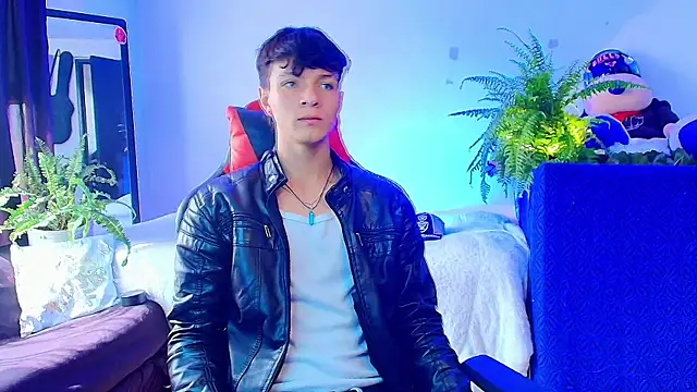 twink sebas  online show from 15, 10, 2025