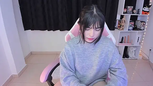 misshoneyxxx online show from 6, 3, 2025