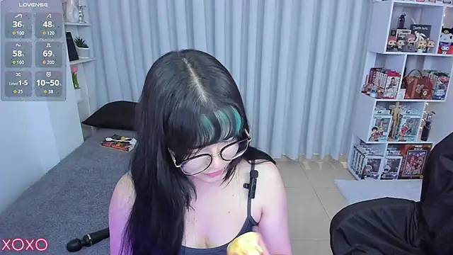 misshoneyxxx online show from 25, 5, 2026