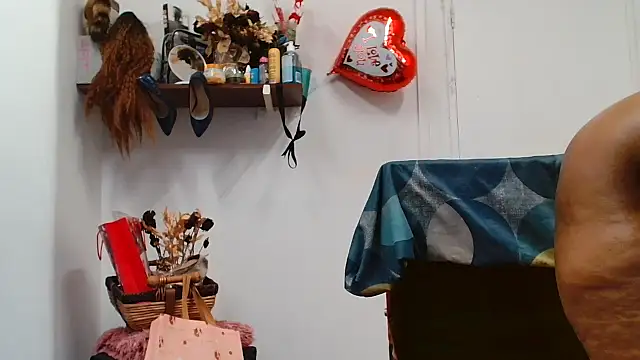 xTALLSEXYBUMx online show from 5, 7, 2026