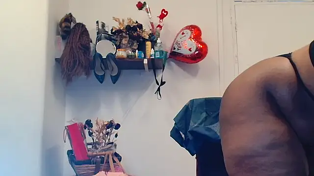 xTALLSEXYBUMx online show from 9, 7, 2026
