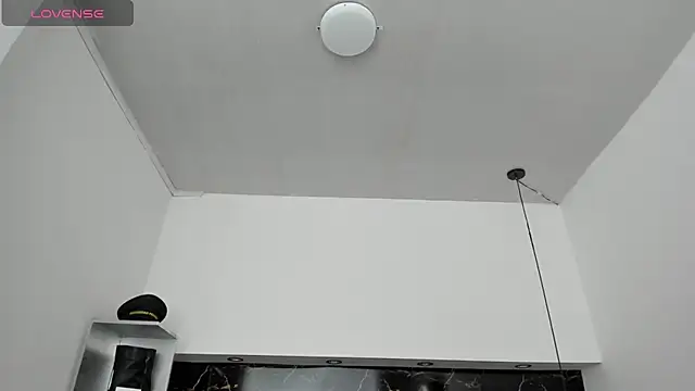 Kathia Armstrong online show from 11, 1, 2025