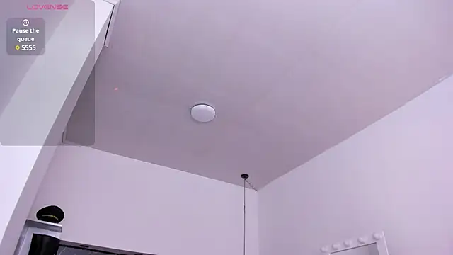 Kathia Armstrong online show from 24, 1, 2025