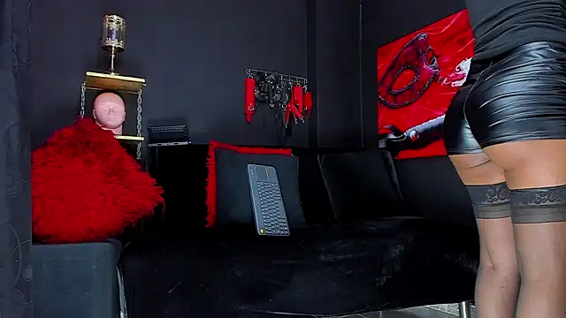 Coralinstone online show from 15, 12, 2025