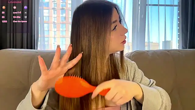 LindaFarmer online show from 9, 10, 2025