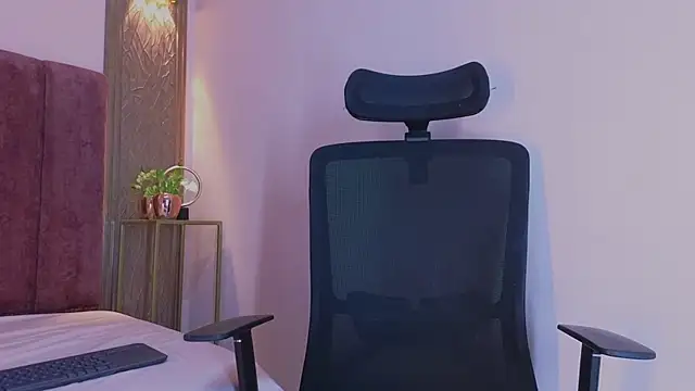 Emy leon online show from 23, 10, 2025