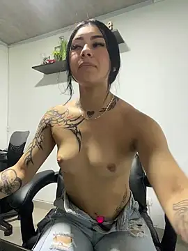 emily 22x online show from 26, 12, 2024
