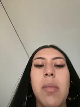 emily 22x online show from 17, 9, 2025