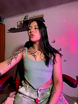 emily 22x online show from 29, 9, 2025