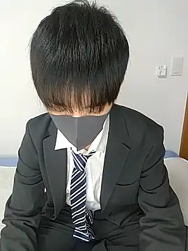 itsme LEON online show from 8, 3, 2025