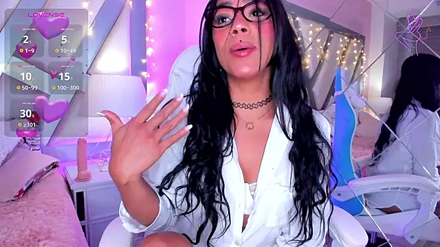 Amber villalobos  online show from 25, 1, 2025