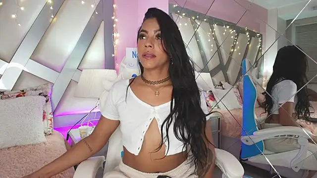 Amber villalobos  online show from 3, 2, 2025