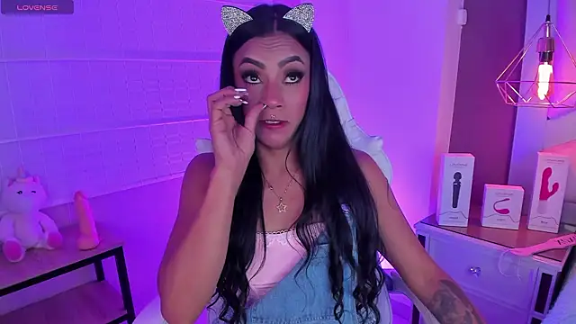 Amber villalobos  online show from 5, 3, 2026