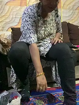 Tameesh sexy mistress online show from 19, 12, 2025