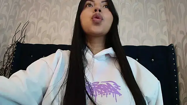 CarolineBrunx online show from 10, 3, 2026