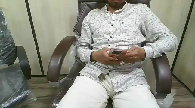 Snapshot of Ishan003 chatting on 7, 12, 2024 Ishan003 online show from 7, 12, 2024