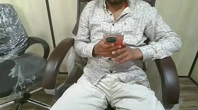 Snapshot of Ishan003 chatting on 7, 12, 2024 Ishan003 online show from 7, 12, 2024