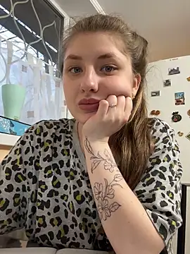 sexyy girl  online show from 15, 3, 2025