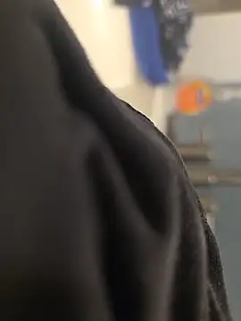 Snapshot of Jovende28 chatting on 9, 11, 2025 Jovende28 online show from 9, 11, 2025