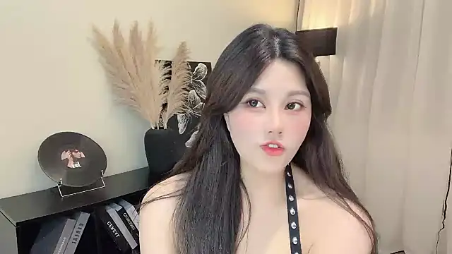 Strawberrybabyy1 online show from 22, 3, 2025