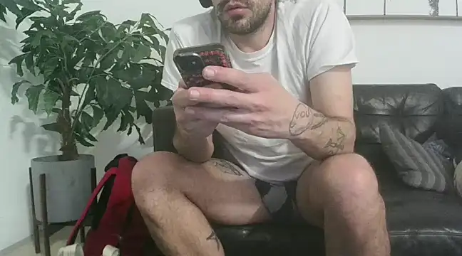 Snapshot of SirCharlesXXX chatting on 25, 2, 2025 SirCharlesXXX online show from 25, 2, 2025