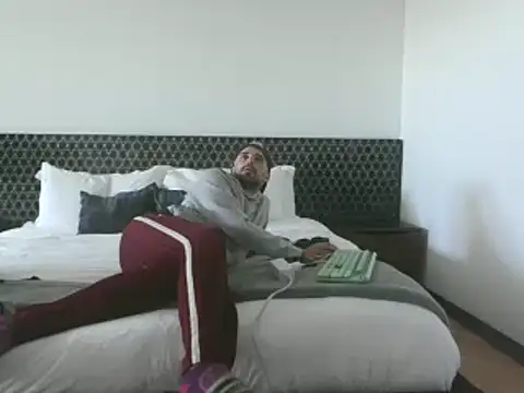 Snapshot of SirCharlesXXX chatting on 25, 2, 2025 SirCharlesXXX online show from 25, 2, 2025