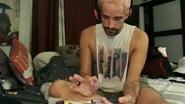 Snapshot of SirCharlesXXX chatting on 17, 10, 2025 SirCharlesXXX online show from 17, 10, 2025