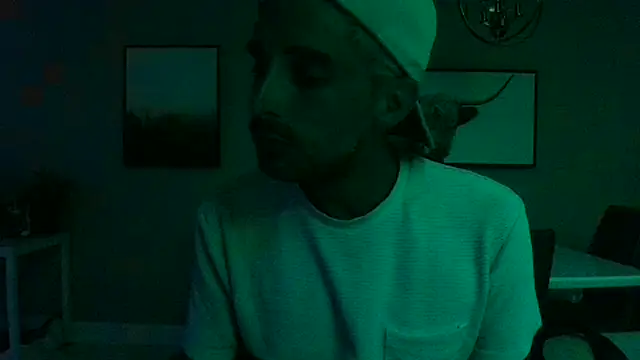 Snapshot of SirCharlesXXX chatting on 25, 10, 2025 SirCharlesXXX online show from 25, 10, 2025