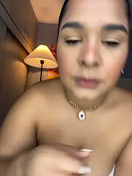 Snapshot of Shenoa1 chatting on 31, 10, 2025 Shenoa1 online show from 31, 10, 2025