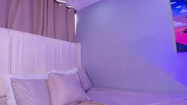 Snapshot of Shenoa1 chatting on 12, 11, 2025 Shenoa1 online show from 12, 11, 2025