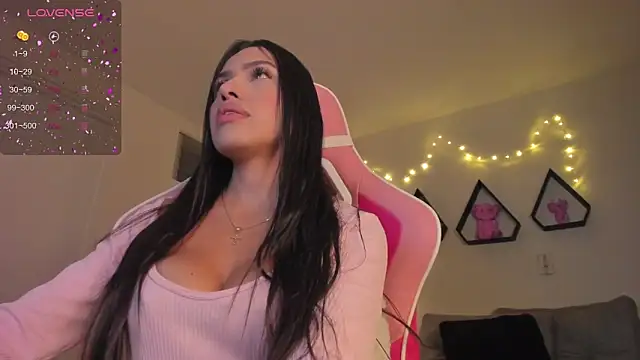 Snapshot of valeriaU chatting on 9, 1, 2025 valeriaU online show from 9, 1, 2025