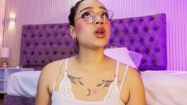 EMILYY FOXY online show from 5, 3, 2026