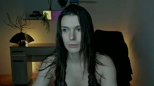 Snapshot of EricaPowers chatting on 12, 12, 2024 EricaPowers online show from 12, 12, 2024