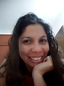 Carliina Soussa online show from 4, 3, 2025
