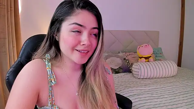 Lau Bee online show from 10, 12, 2024