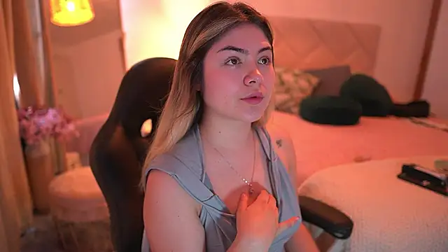 Lau Bee online show from 19, 10, 2025