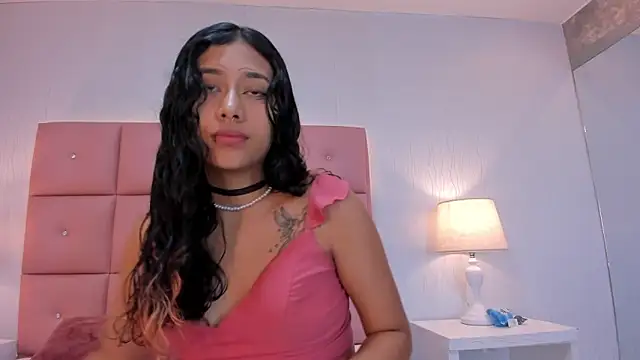 laura smith33 online show from 12, 3, 2025