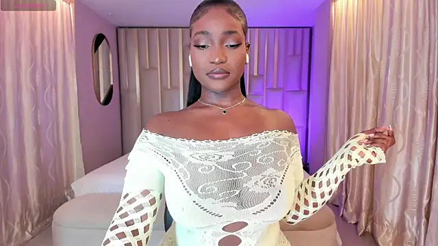 SavannahStorm online show from 8, 3, 2026