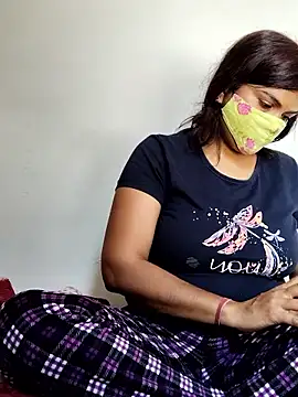 Snapshot of illay_love chatting on 4, 3, 2026 illay love online show from 4, 3, 2026