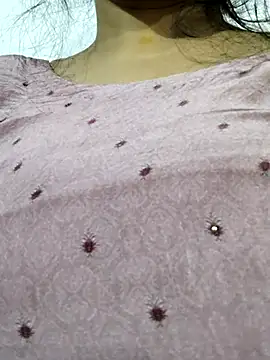 Snapshot of illay_love chatting on 31, 3, 2026 illay love online show from 31, 3, 2026