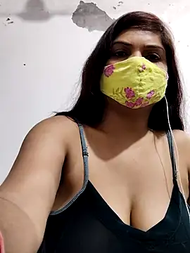 Snapshot of illay_love chatting on 6, 4, 2026 illay love online show from 6, 4, 2026