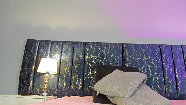 Sophia Lemos online show from 9, 1, 2026