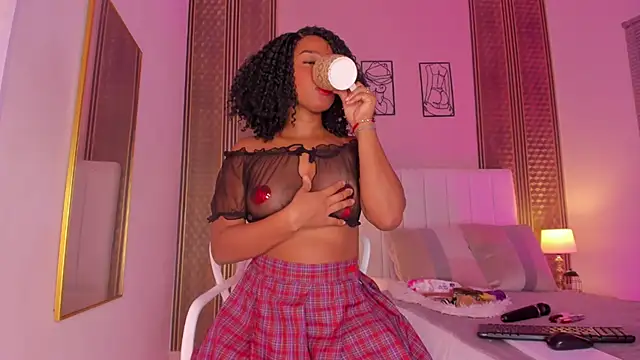 zoe sky  online show from 24, 11, 2025