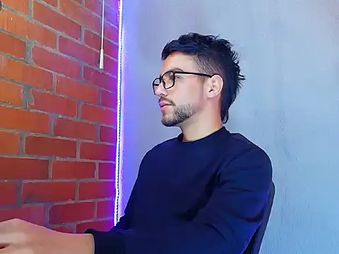 Leandro valenzuela online show from 8, 10, 2025