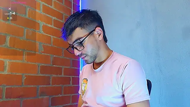 Leandro valenzuela online show from 25, 11, 2025