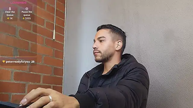 Leandro valenzuela online show from 6, 4, 2026