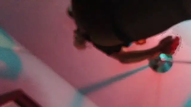 Sandrasaa online show from 6, 11, 2025